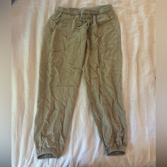 Other - Anthropology cloth & stone crop